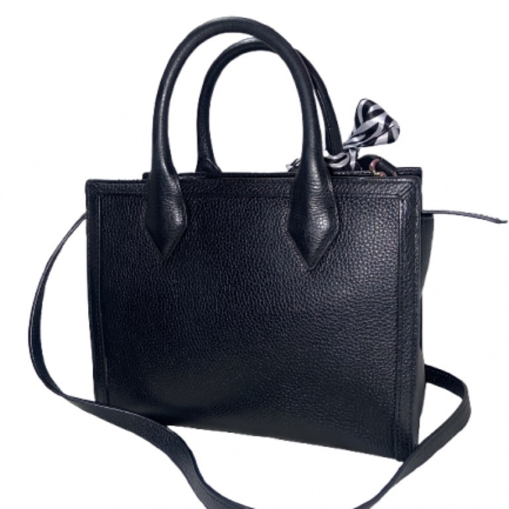Henri Bendel Leather Black 2 in 1 Satchel w/removable crossbody - Picture 4 of 8